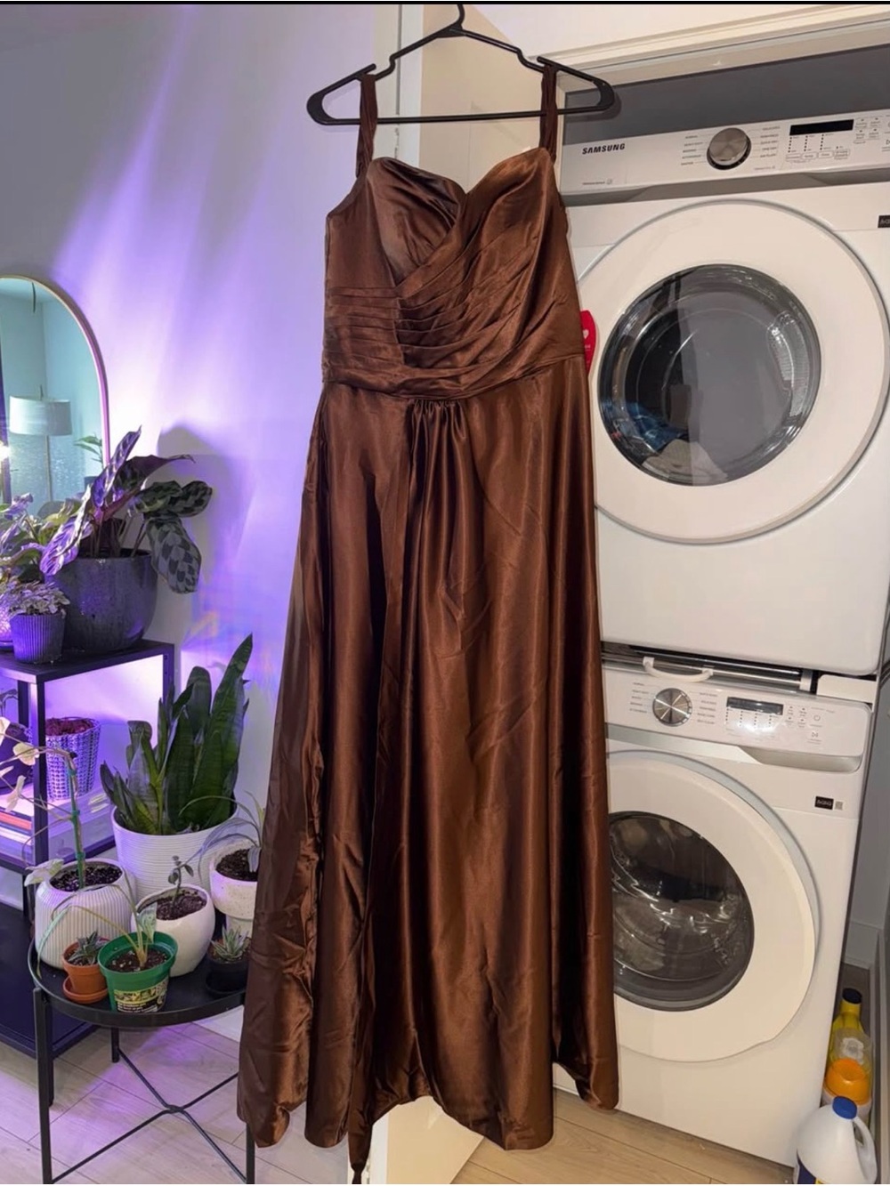 Elegant Off-Shoulder Chocolate Brown Evening Gown - Picture 2 of 2